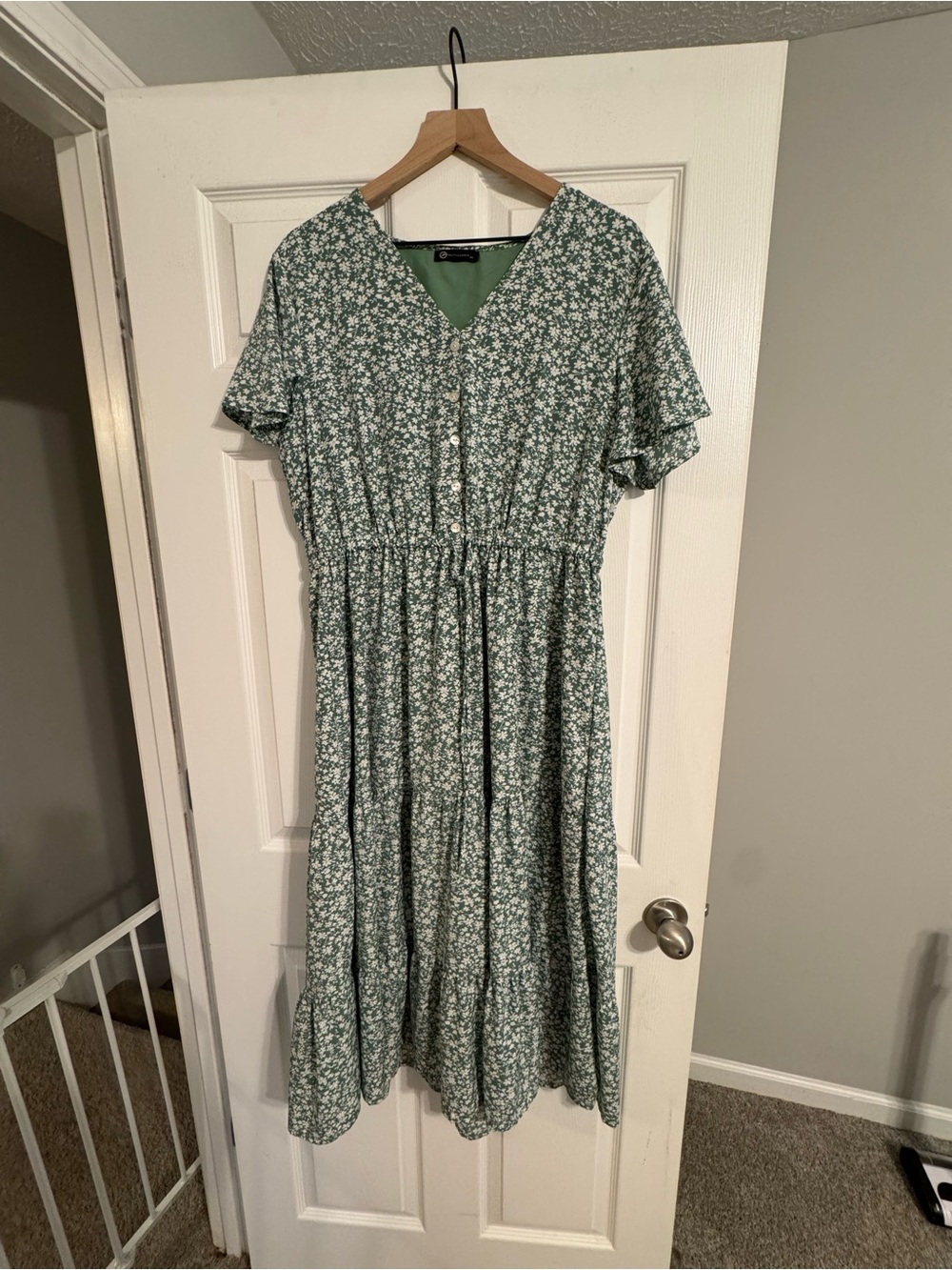 Green Floral V-Neck Short Sleeve Maxi Dress